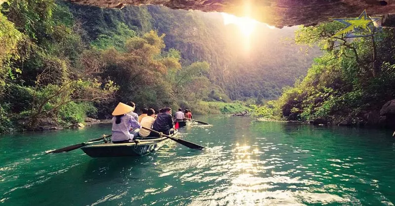 Ngoạn cảnh du xuân đầu năm về Tràng An, Bái Đính - Ninh Bình