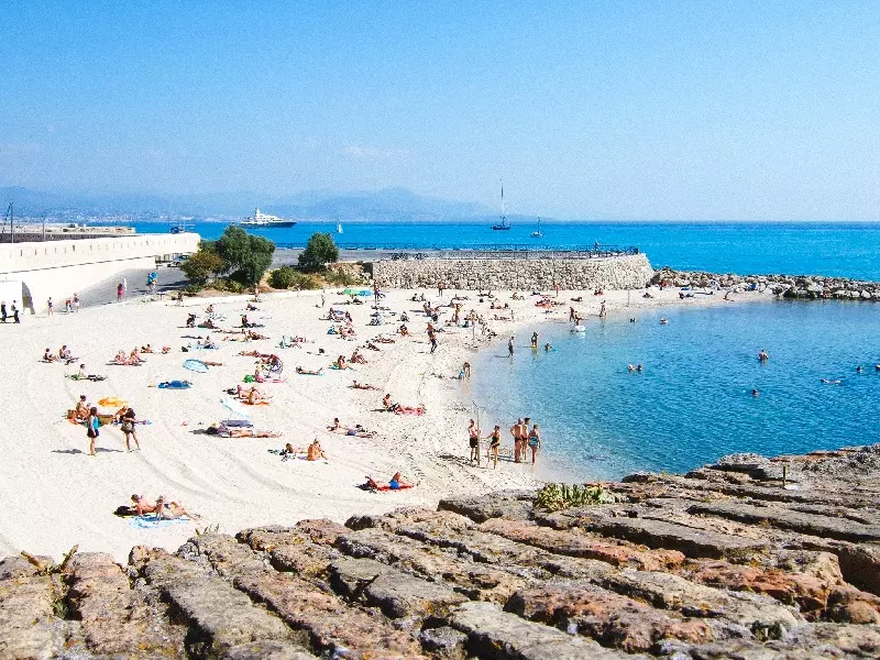 Biển Antibes