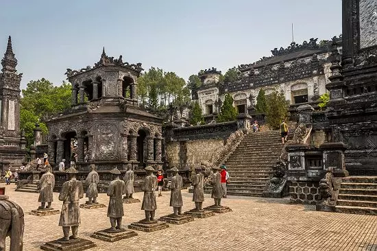 Tour du lịch miền trung 5 ngày 4 đêm