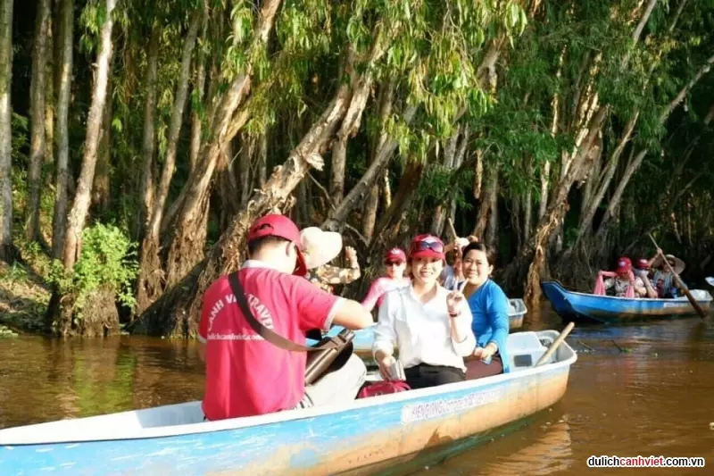 Hình ảnh khách đi tour miền tây từ Hà Nội