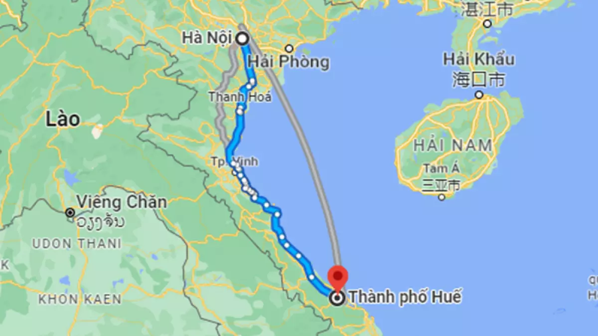 Khoảng cách từ Hà Nội đến Huế bằng đường bộ khoảng 664 km