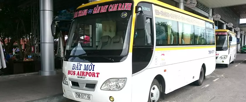 Xe bus sân bay Cam Ranh