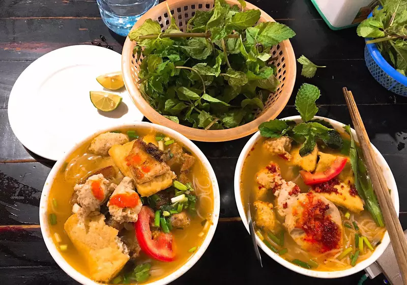 Bún chả cá Nga Cảnh