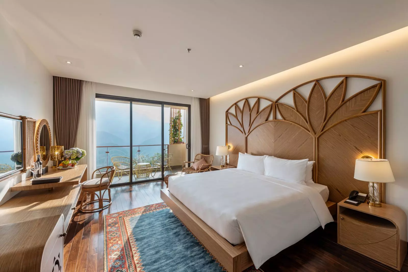 Khách sạn view núi KK Sapa Hotel