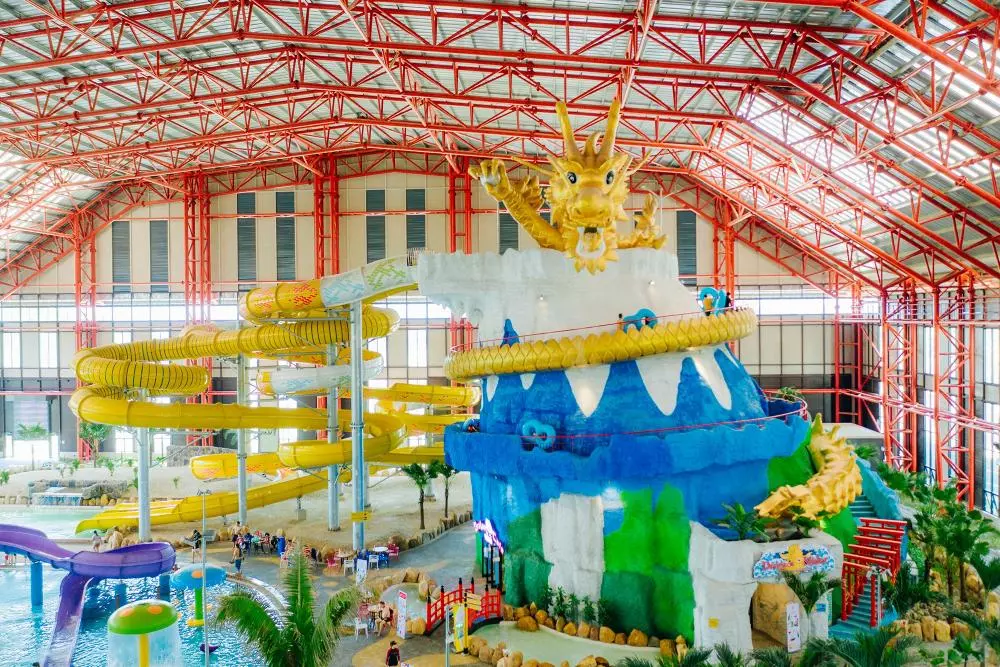 Mikazuki Water Park 365 là khu vui chơi trong nhà tại Đà Nẵng