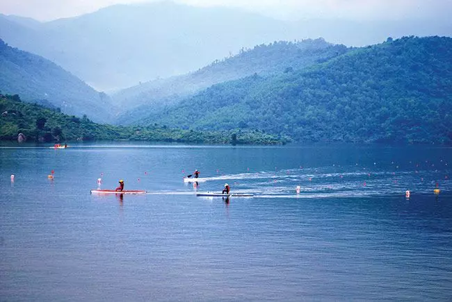 Hồ Đồng Xanh - Đồng Nghệ