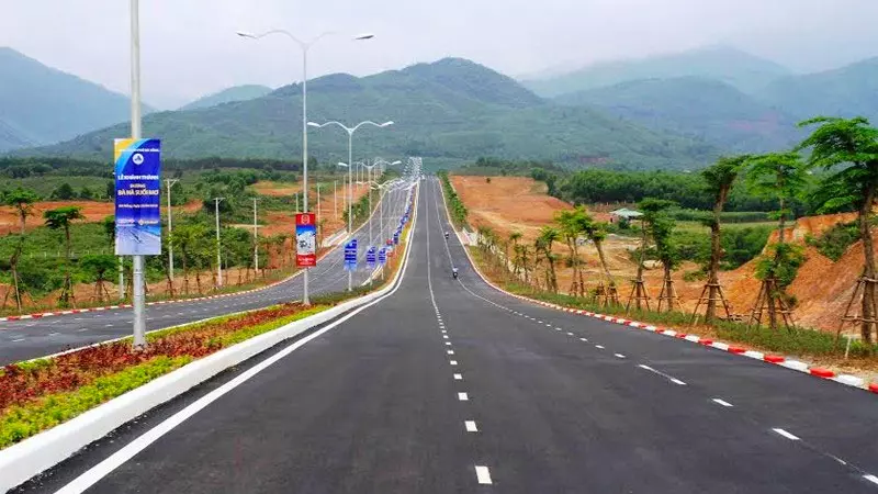 từ đà nẵng đi bà nà hill bao nhiêu km