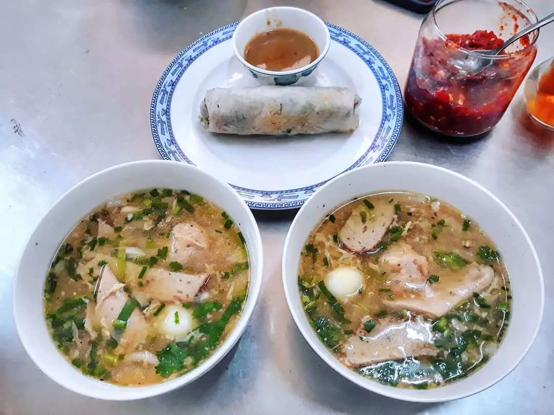 Bánh canh bà O - Quán ăn ngon ở Quy Nhơn nổi tiếng nhất