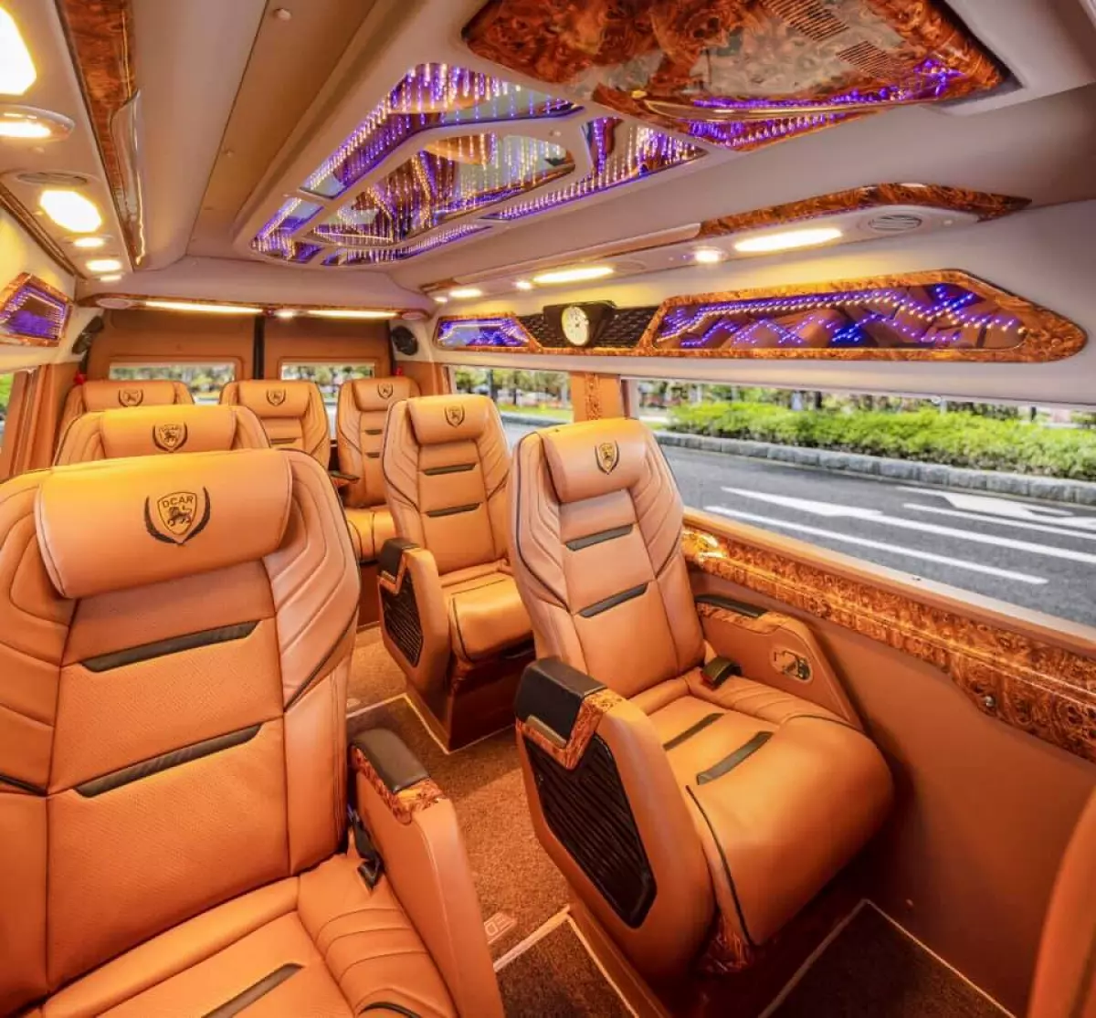 chuyên cho thuê xe limousine  <a href='https://thienviettour.vn/tien-ich/dem-nguoc-tet-nguyen-dan' title='tết' class='hover-show-link replace-link-3195'>tết<span class='hover-show-content'></span></a>  2023