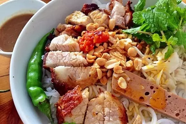 Bún mắm nêm Đà Nẵng