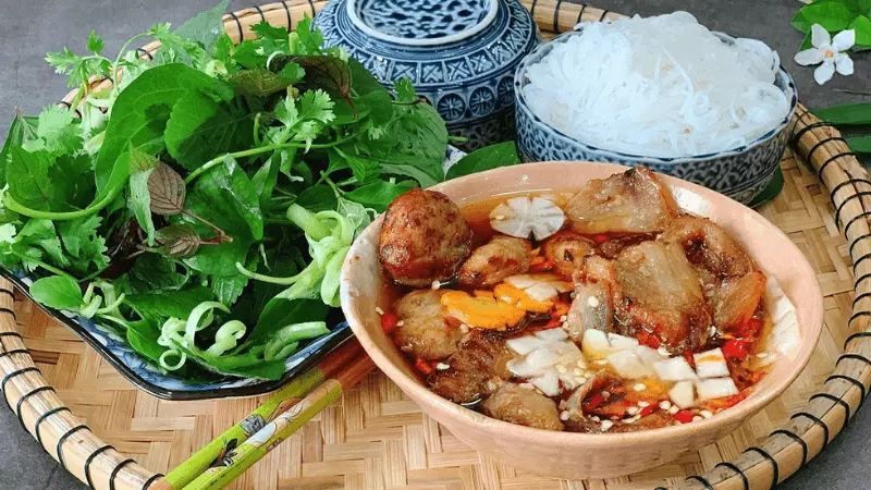 Bún chả Hà Nội thơm ngon