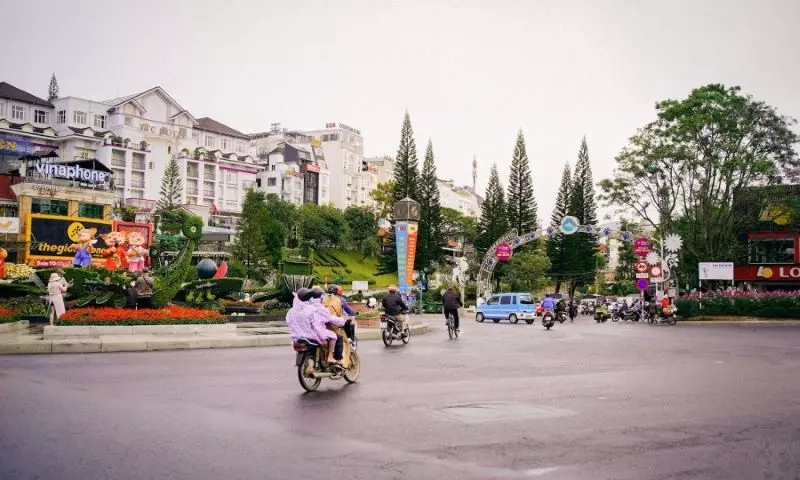 Thời điểm bay đến Đà Lạt vắng và ít người nhất