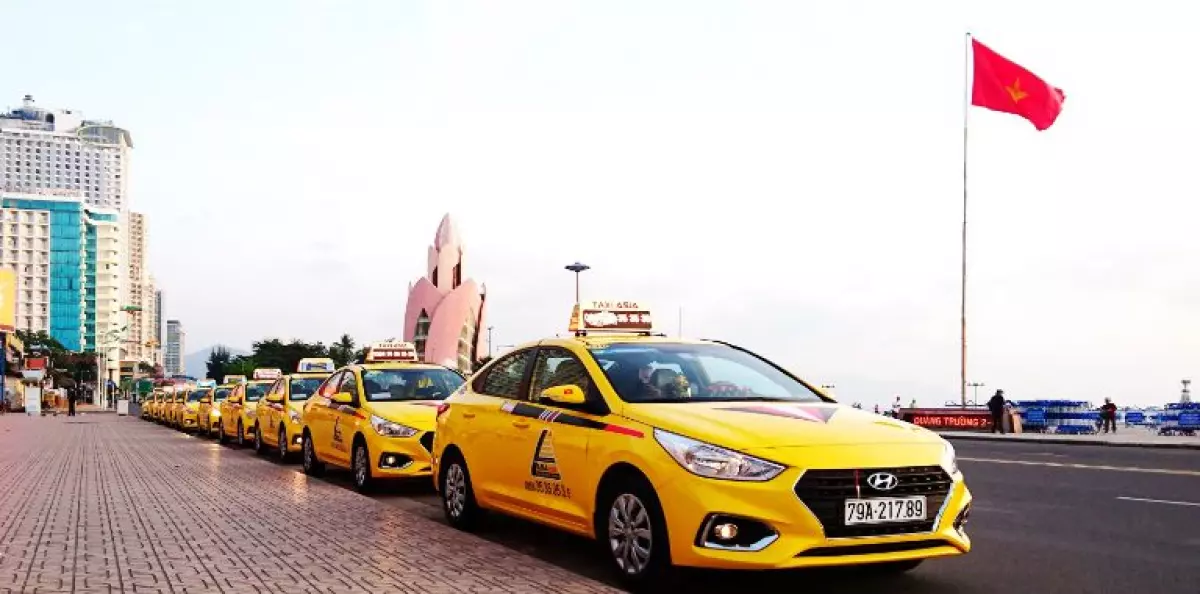 TOP 8 xe taxi sân bay Cam Ranh đi Nha Trang