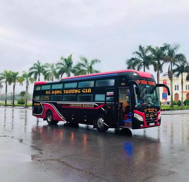 Xe khách Hiếu Hoa Express