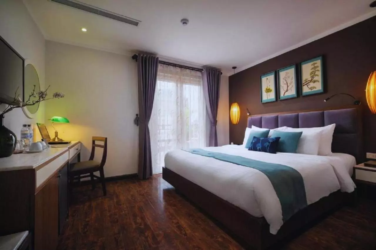 khách sạn ở phố cổ Hà Nội - Essence Palace Hotel