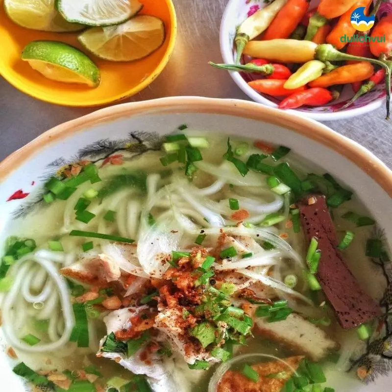 Bánh Canh Chả Cá Thu