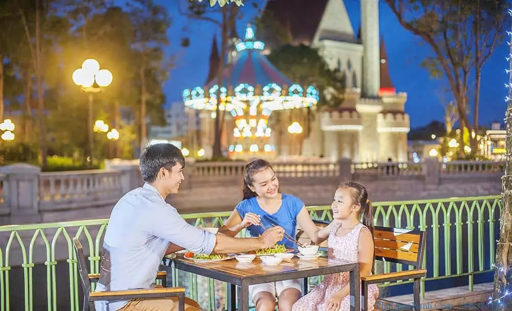 Phố Ẩm Thực tại Vinpearl Land Phú Quốc