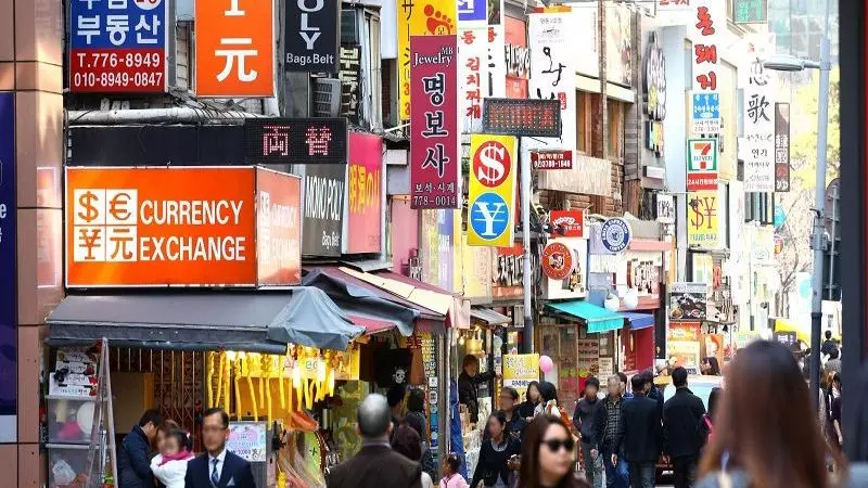 khu myeongdong náo nhiệt hàng đầu seoul