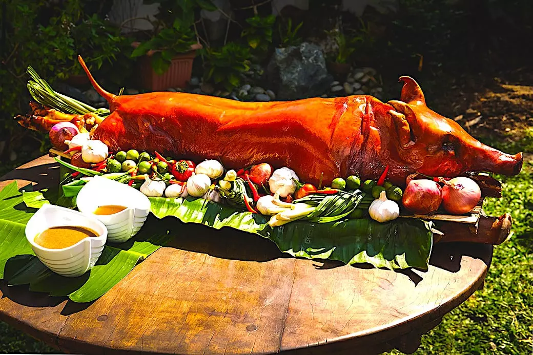 Lechon là món ăn truyền thống của Philippines