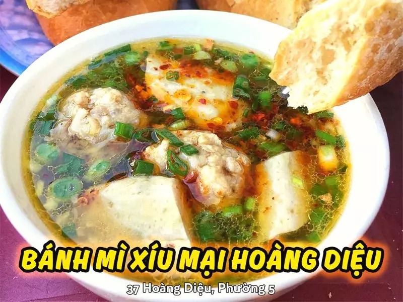 Bánh mì xíu mại Đà Lạt