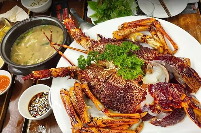 Hải sản bờ kè Nha Trang