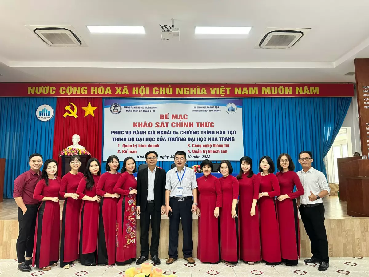 Khoa Du lịch Trường Đại học Nha Trang