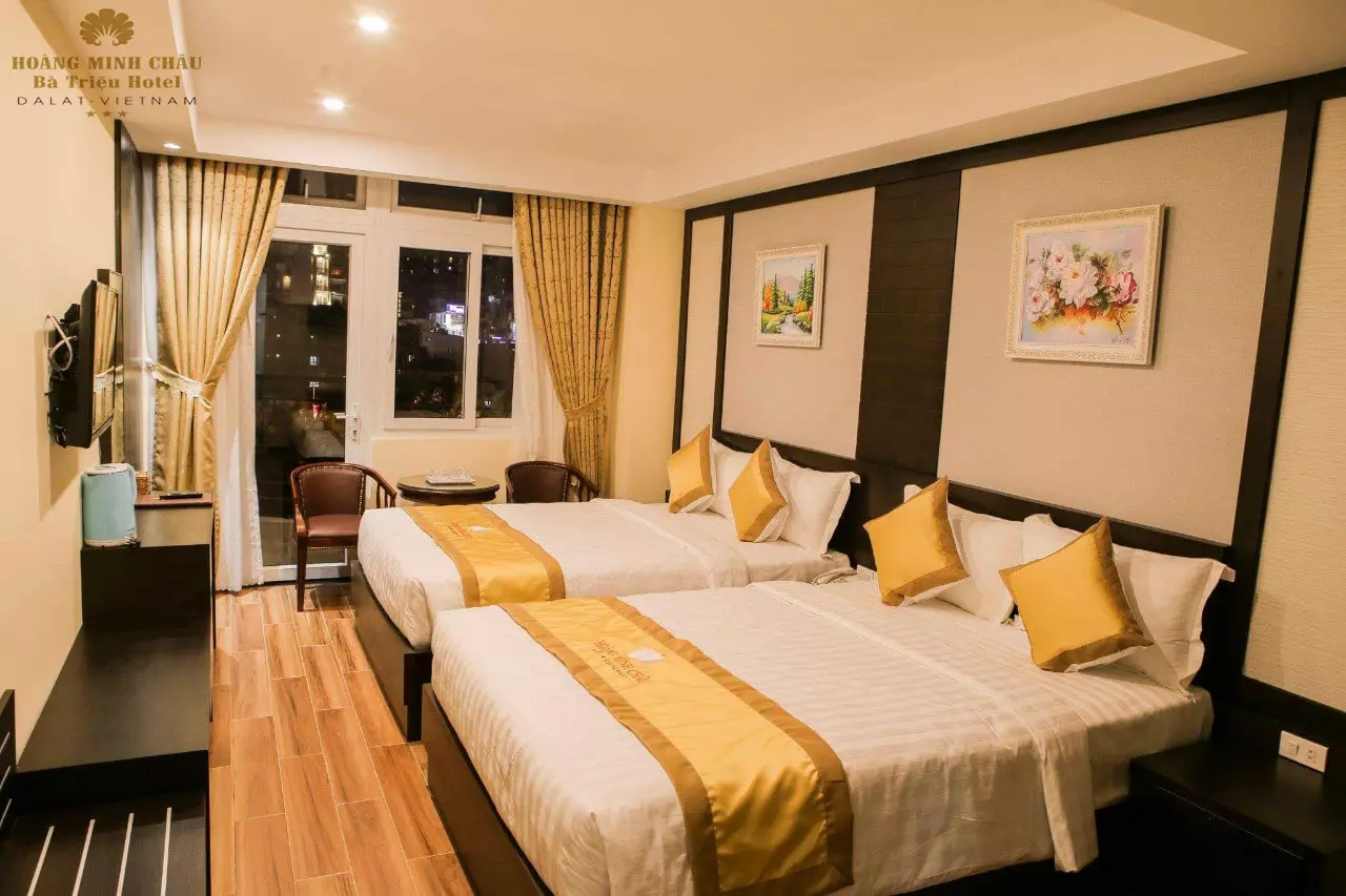phòng ngủ giường đôi khách sạn Hoàng Minh Châu Đà Lạt