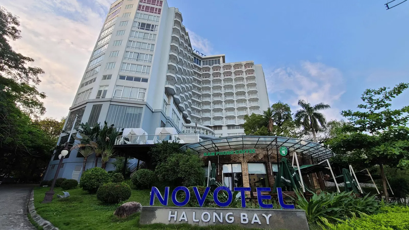 Novotel Hạ Long - Top 10 khách sạn tại Hạ Long