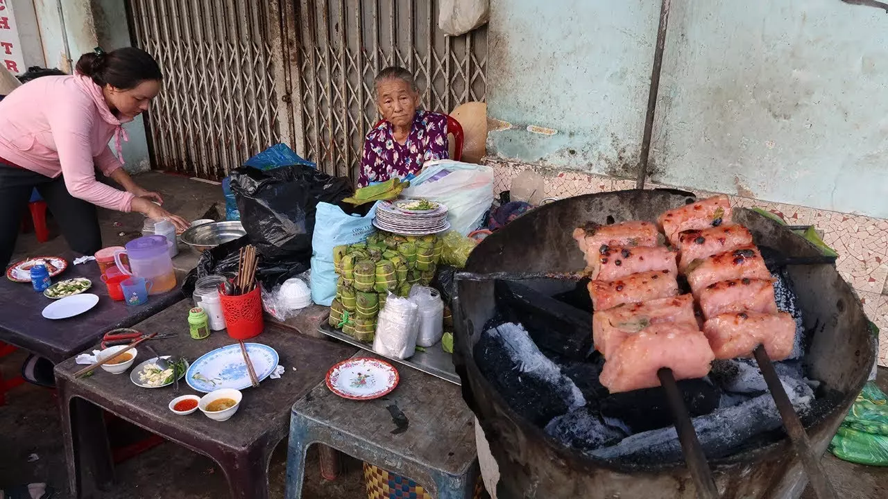 Nem nướng Nha Trang