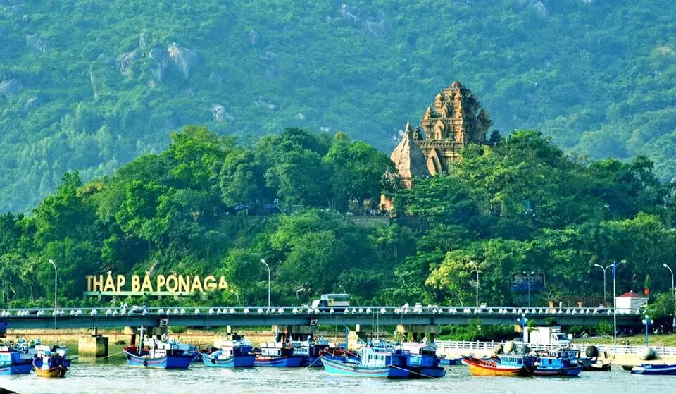 thác bà ponagar nha trang