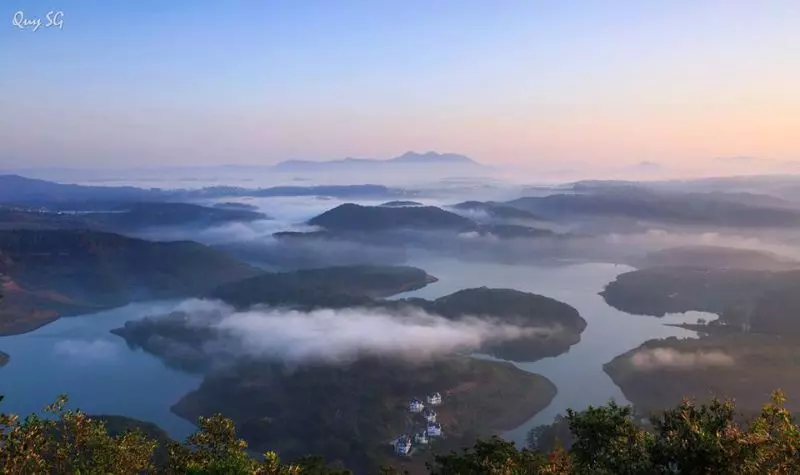 Khung cảnh hồ Tuyền Lâm vào những ngày mùa đông