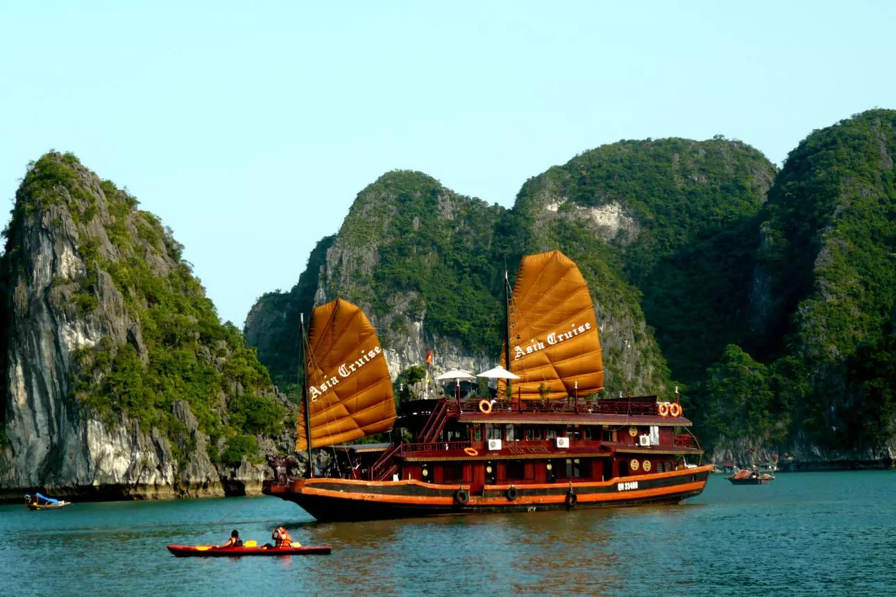 toan canh vinh ha long