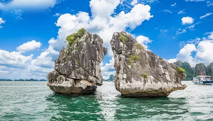 Tham quan hang động Thiên Cung