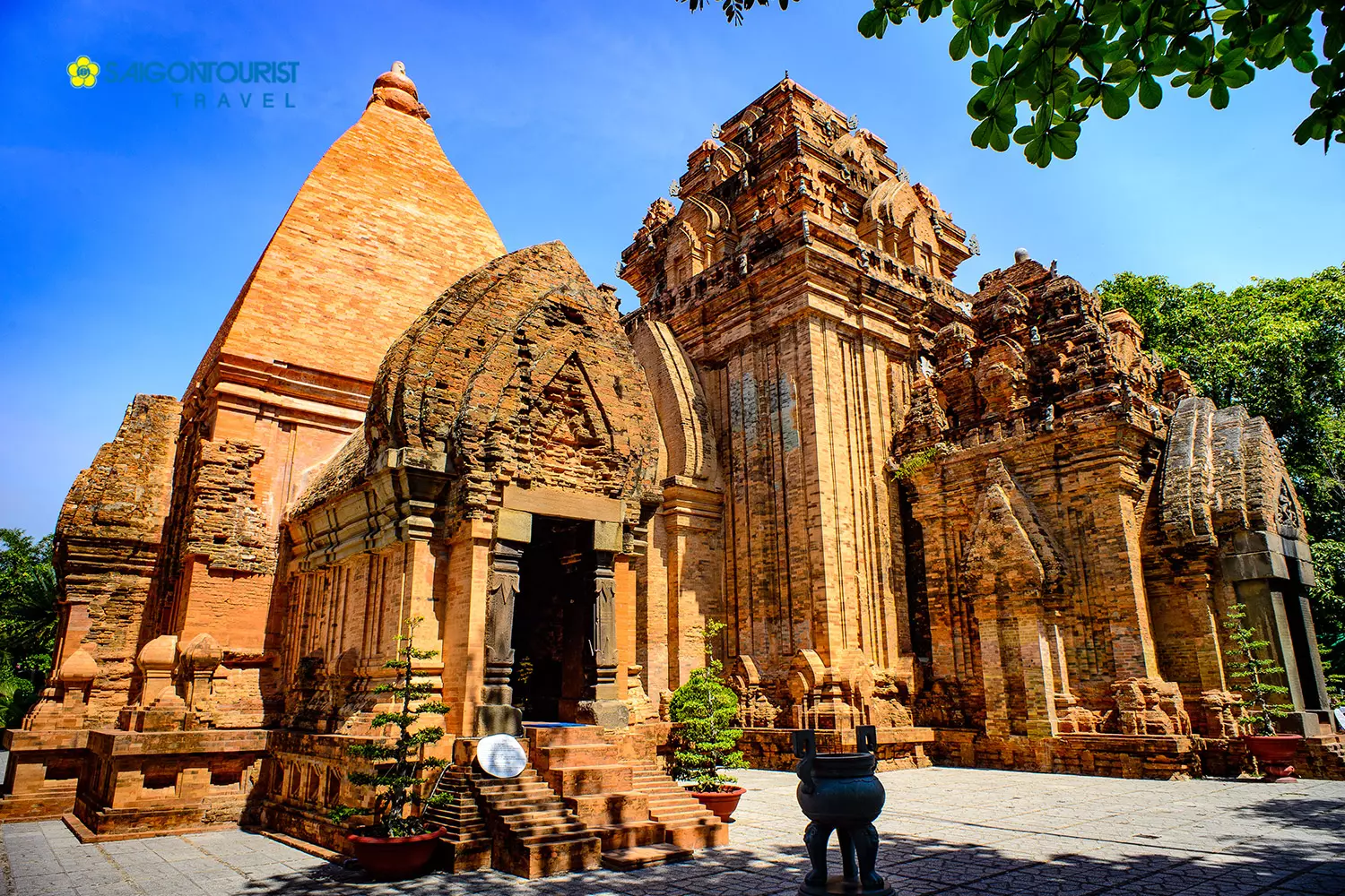 Tháp Bà Ponagar