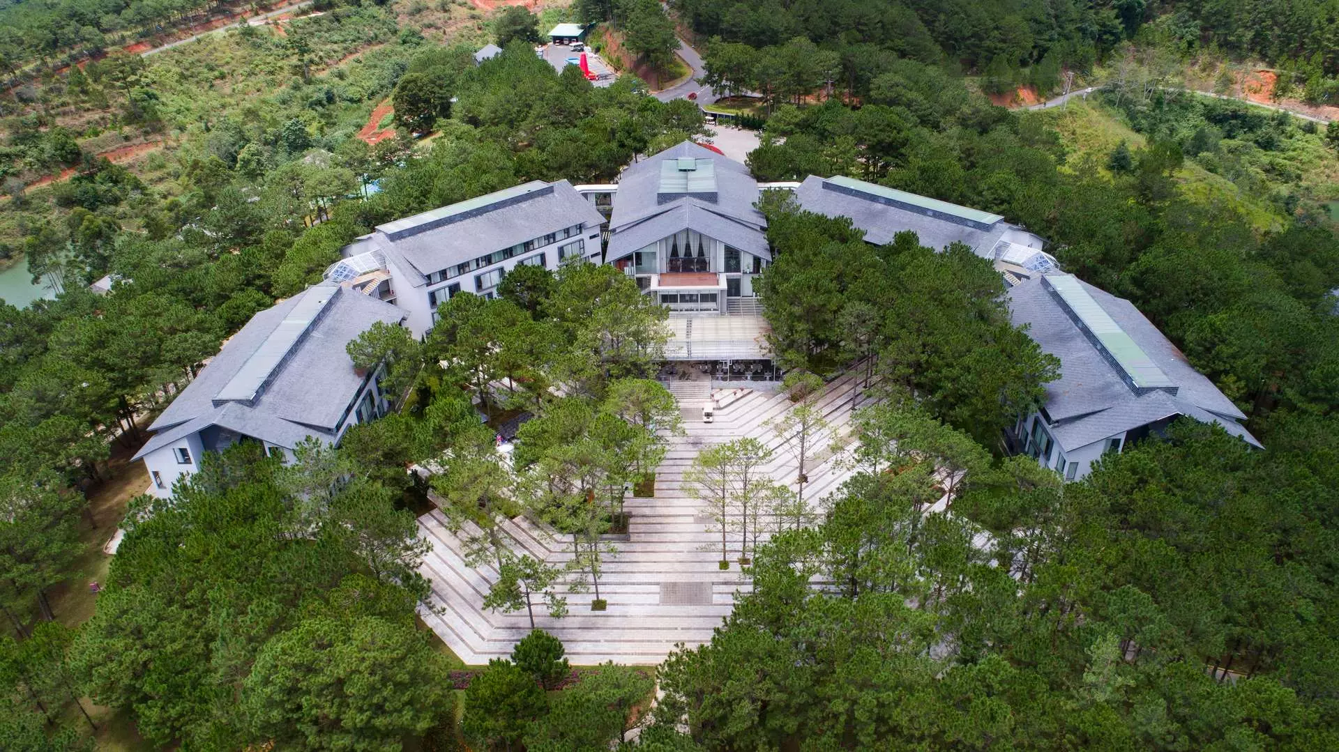 Terracotta Hotel & Resort Dalat - Khách sạn 5 sao Đà Lạt