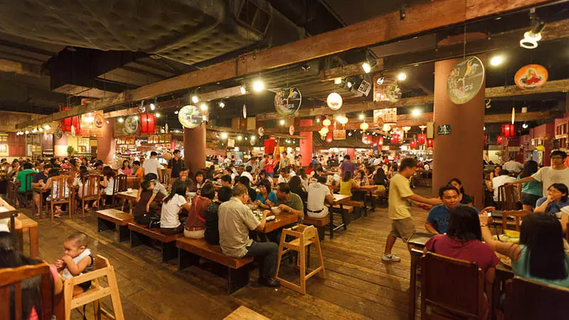 Food Court trong Trung tâm thương mại Singapore