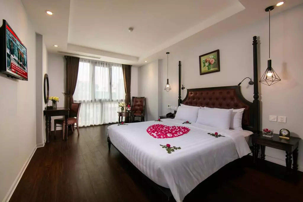 Shining Boutique Hotel & Spa