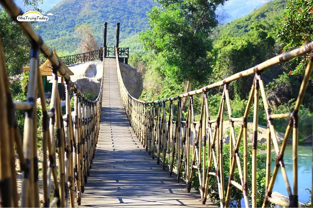 Khu du lịch Trăm Trứng Nha Trang