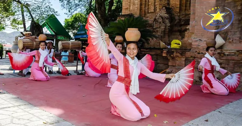 Lễ hội văn hoá tại Tháp Bà Ponagar