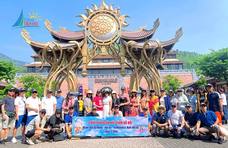 Khách đi tour Đà Nẵng 3 ngày 2 đêm