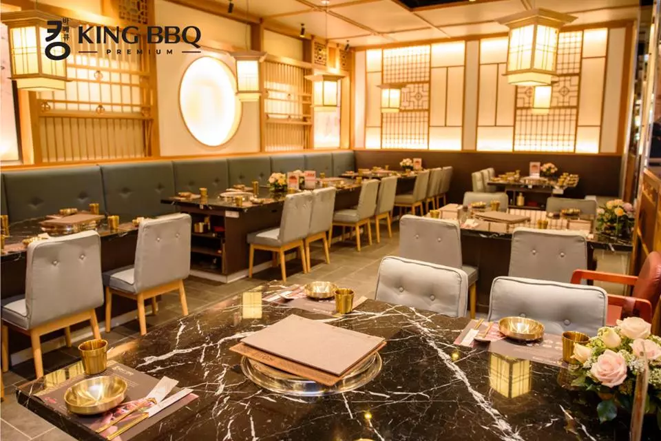 Nhà hàng Hàn Quốc King BBQ sở hữu không gian sang trọng và rộng rãi