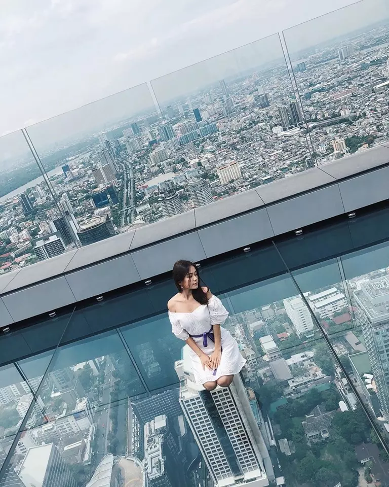 Mahanakhon Skywalk