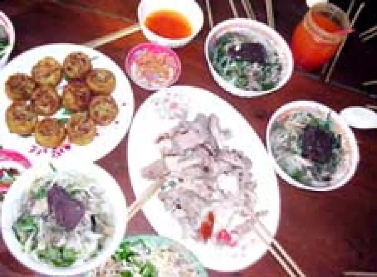 Bún nước lèo