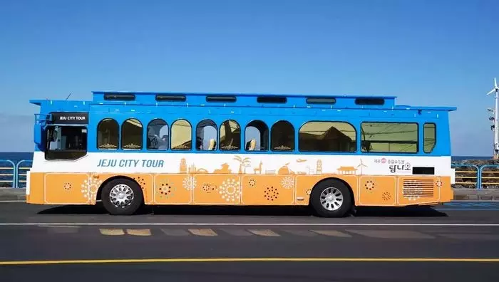 Xe bus tại đảo Jeju