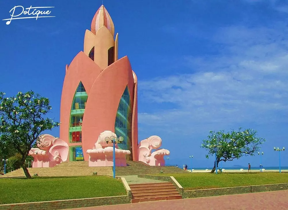 Tháp Trầm Hương - Biểu tượng du lịch của Nha Trang