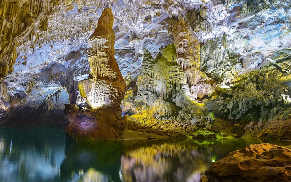 Tour du lịch Quảng Bình - Động Phong Nha