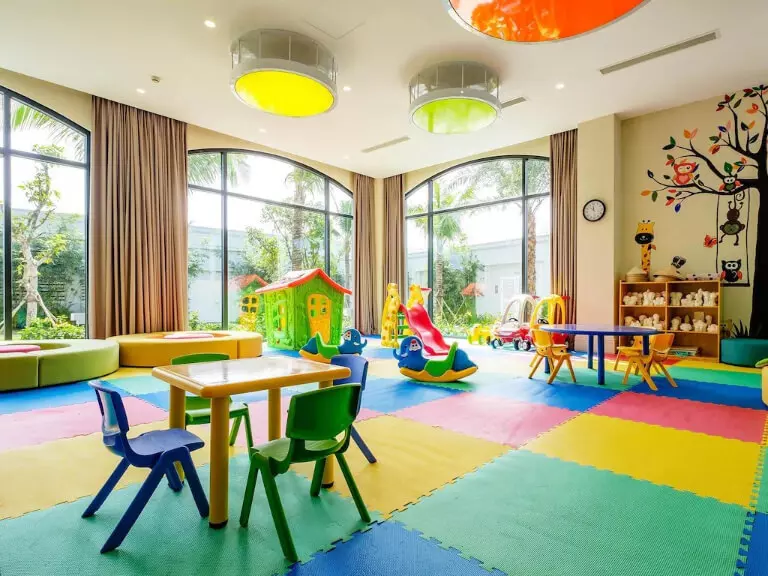 Kid Club là không gian thỏa sức khám phá và vui chơi của trẻ em trong khi bố mẹ sử dụng dịch vụ khác của khu nghỉ dưỡng.