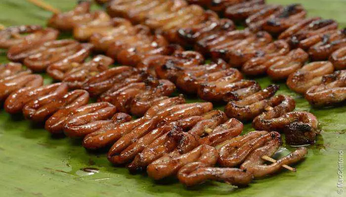 Gà nướng Isaw đặc sắc trong ẩm thực Philippines