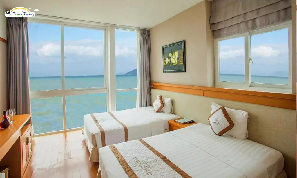 khách sạn Dendro Nha Trang