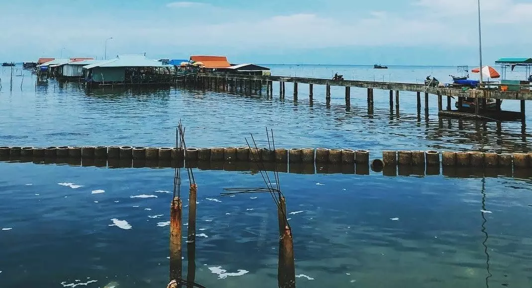 Cầu cảng Hàm Ninh ở làng chài Hàm Ninh Phú Quốc